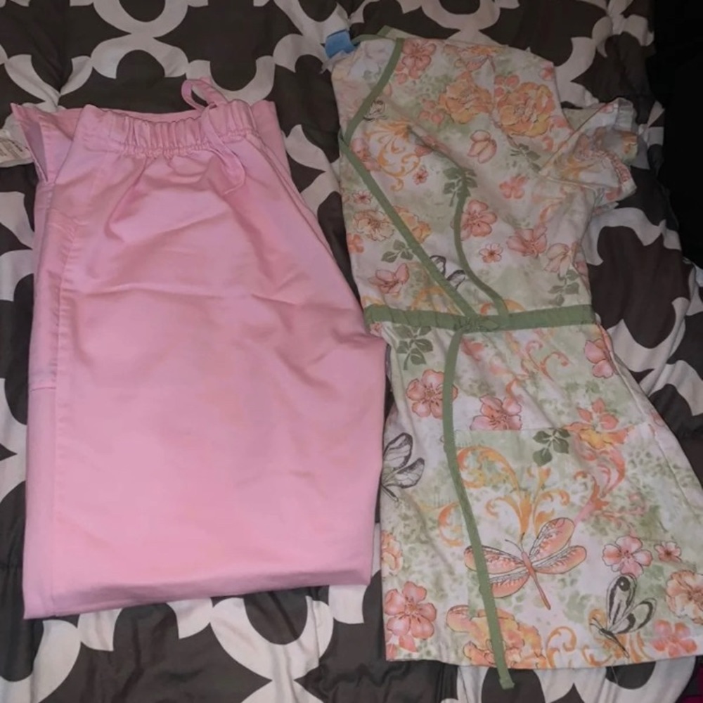 Set of scrubs
